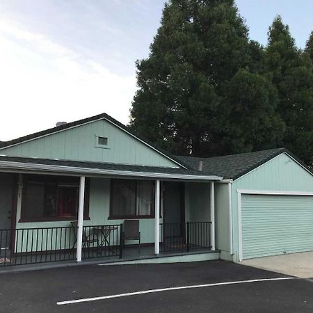 Lake Shasta Lodge Lakehead エクステリア 写真