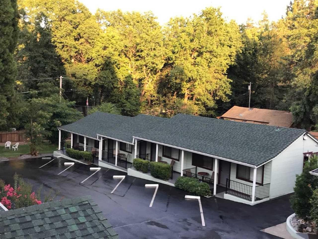Lake Shasta Lodge Lakehead エクステリア 写真