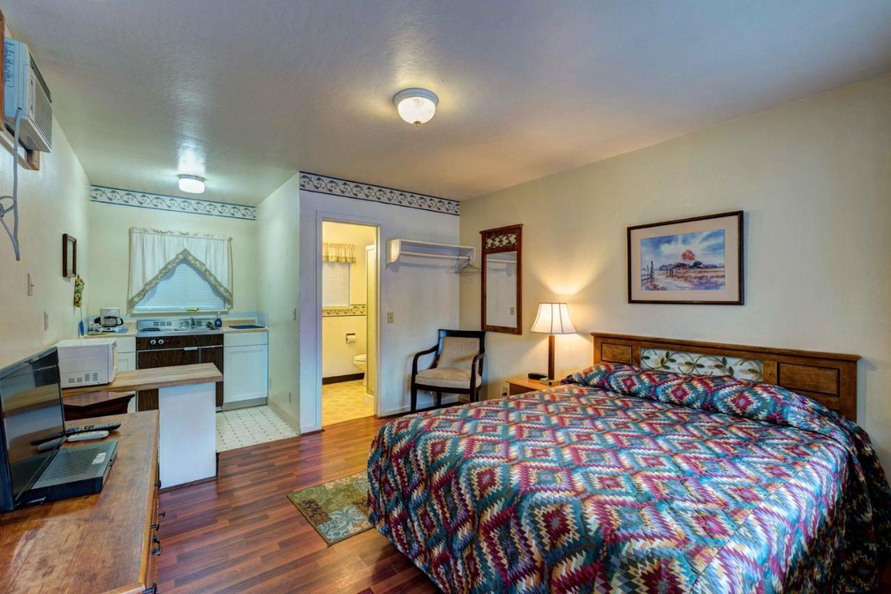 Lake Shasta Lodge Lakehead エクステリア 写真